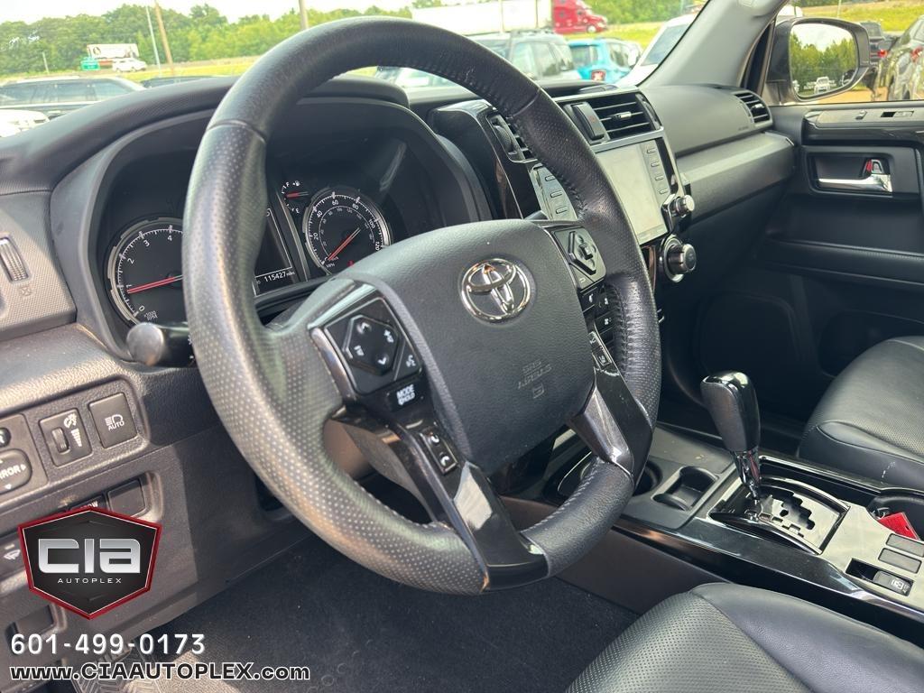 Toyota 4Runner SR5 Premium 2WD (Natl) 2020