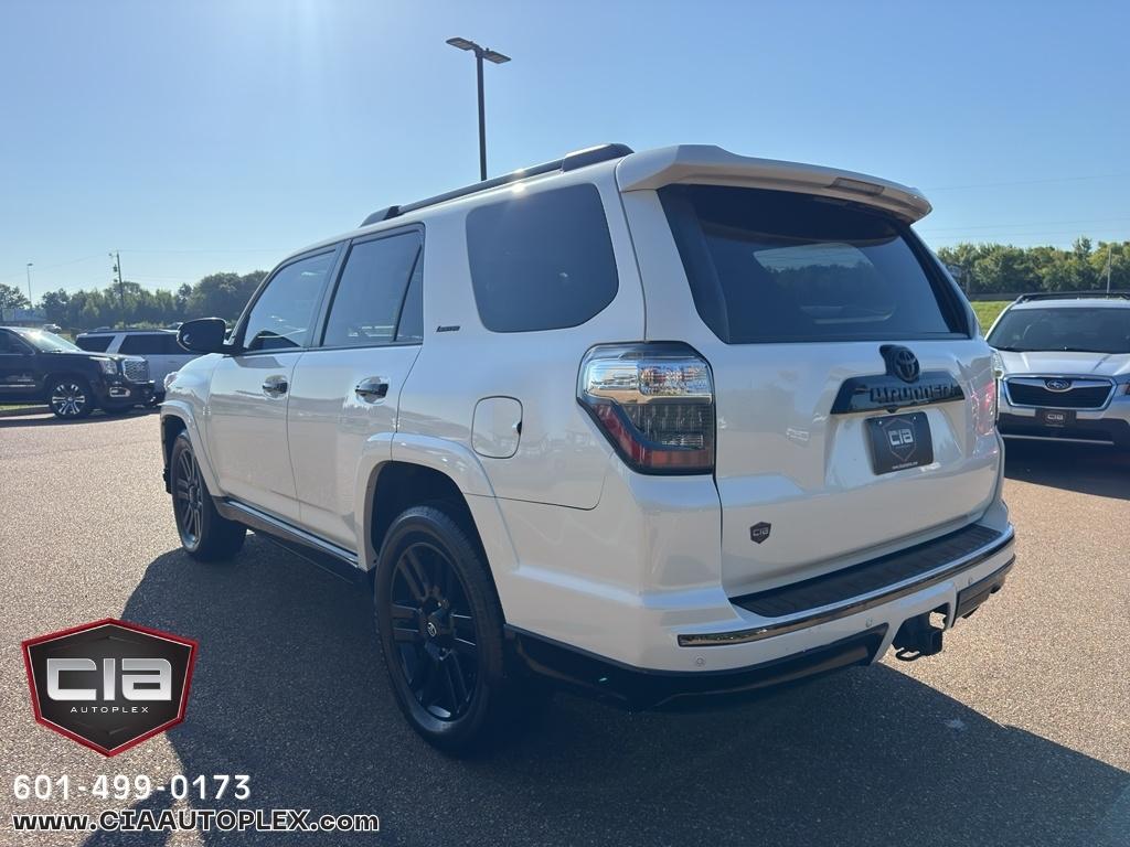 Toyota 4Runner SR5 Premium 2WD (Natl) 2020