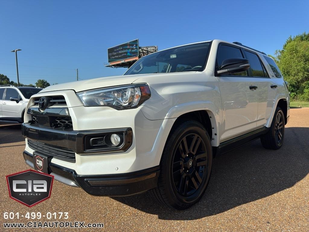 Toyota 4Runner SR5 Premium 2WD (Natl) 2020