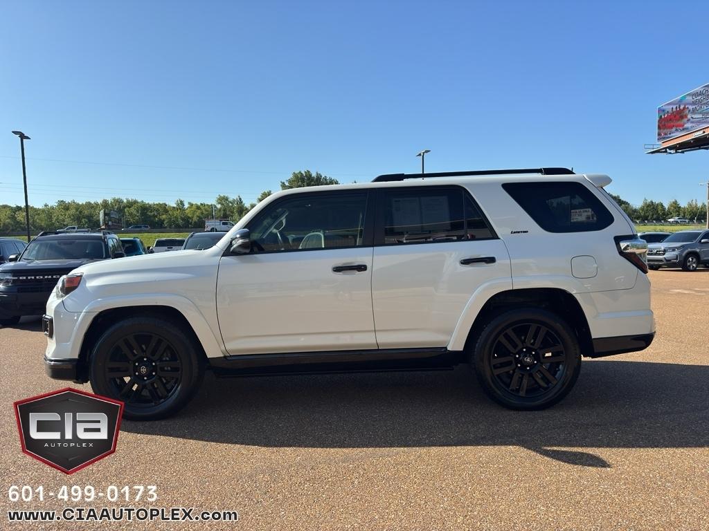 Toyota 4Runner SR5 Premium 2WD (Natl) 2020
