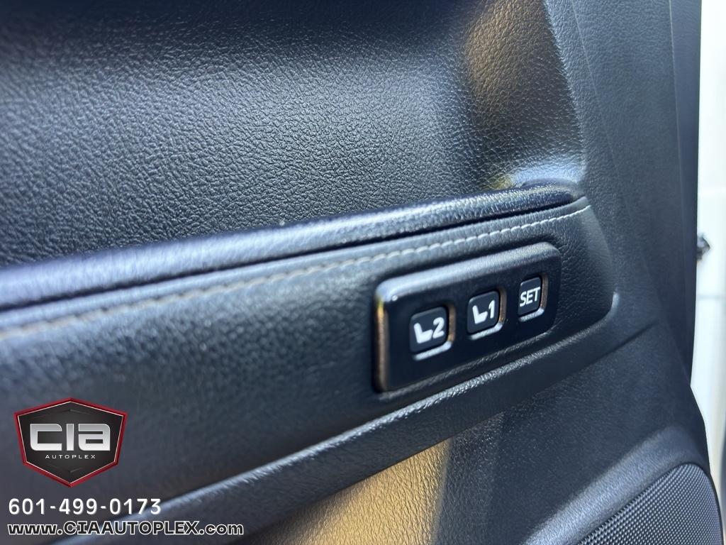 Toyota 4Runner SR5 Premium 2WD (Natl) 2020