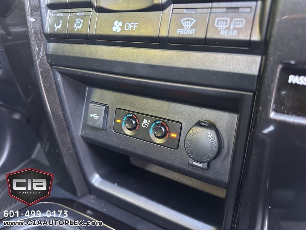 Toyota 4Runner SR5 Premium 2WD (Natl) 2020