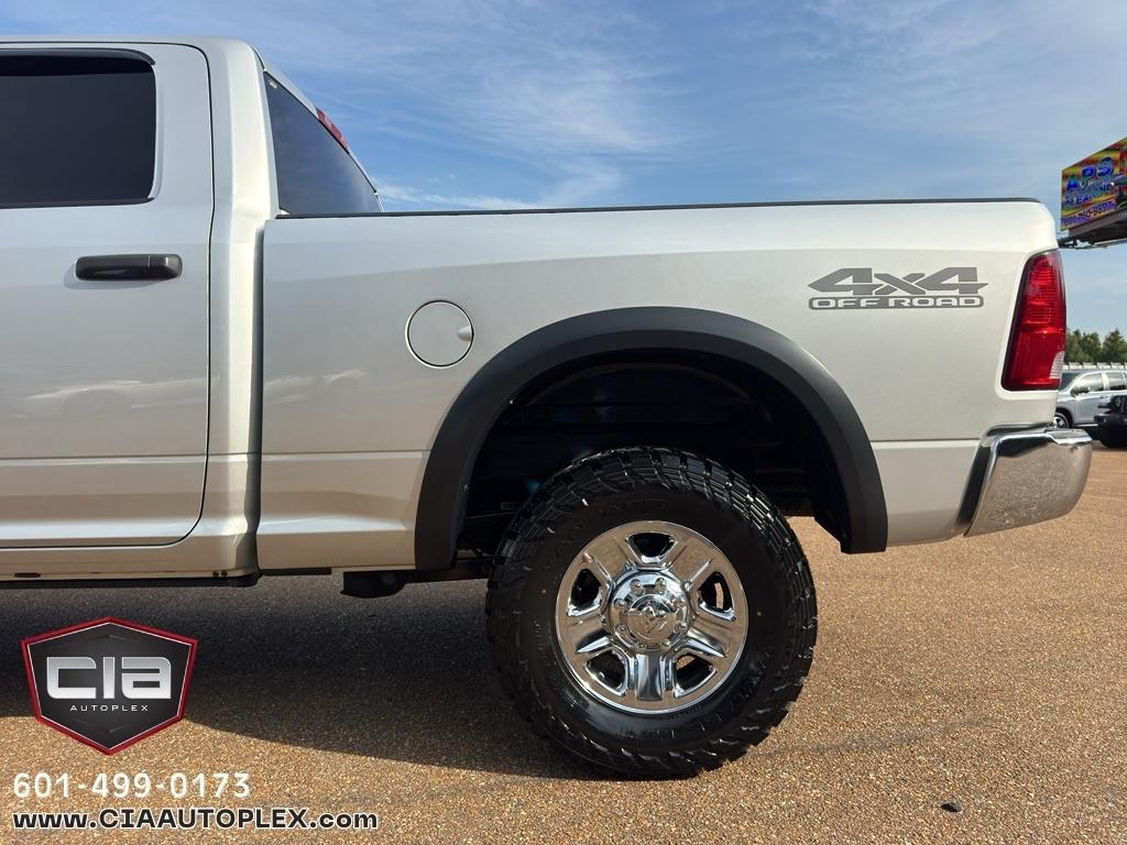 RAM 2500 Tradesman 4x4 Crew Cab 6'4" Box 2018
