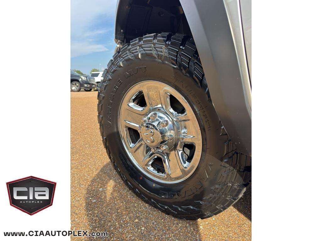 RAM 2500 Tradesman 4x4 Crew Cab 6'4" Box 2018