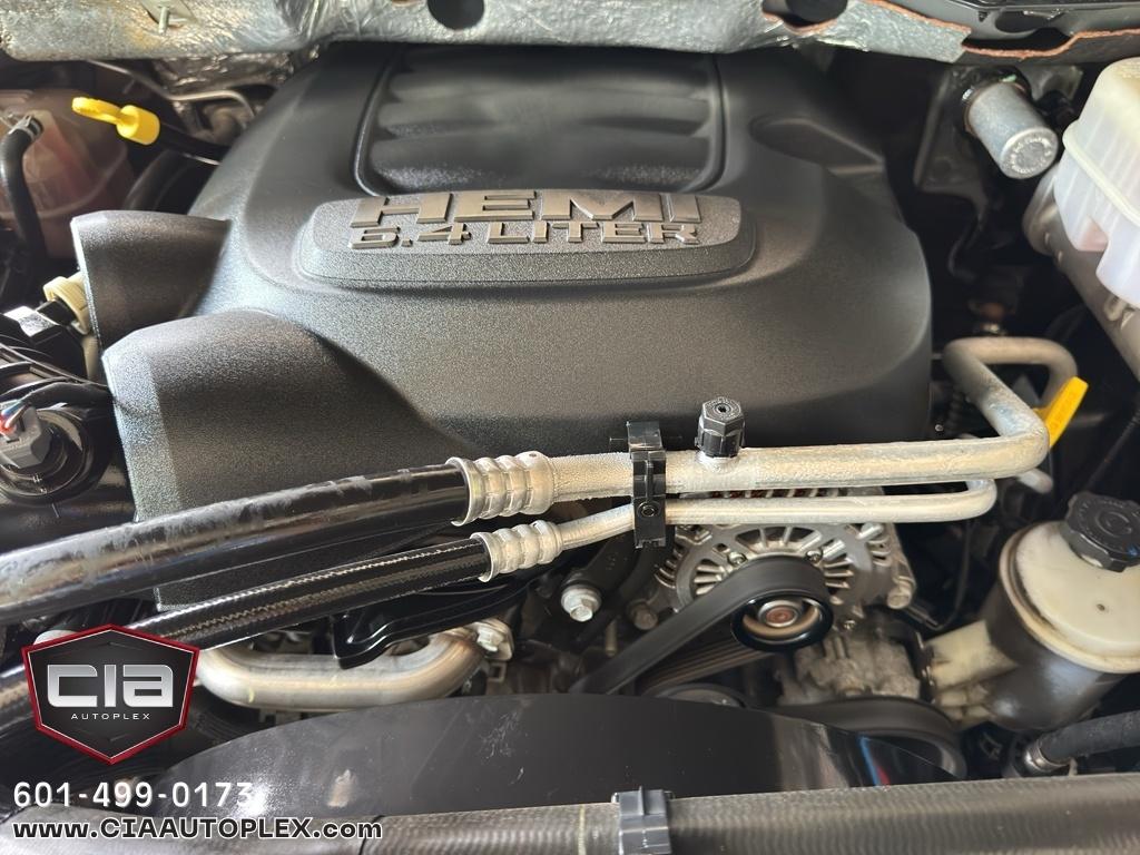 RAM 2500 Tradesman 4x4 Crew Cab 6'4" Box 2018