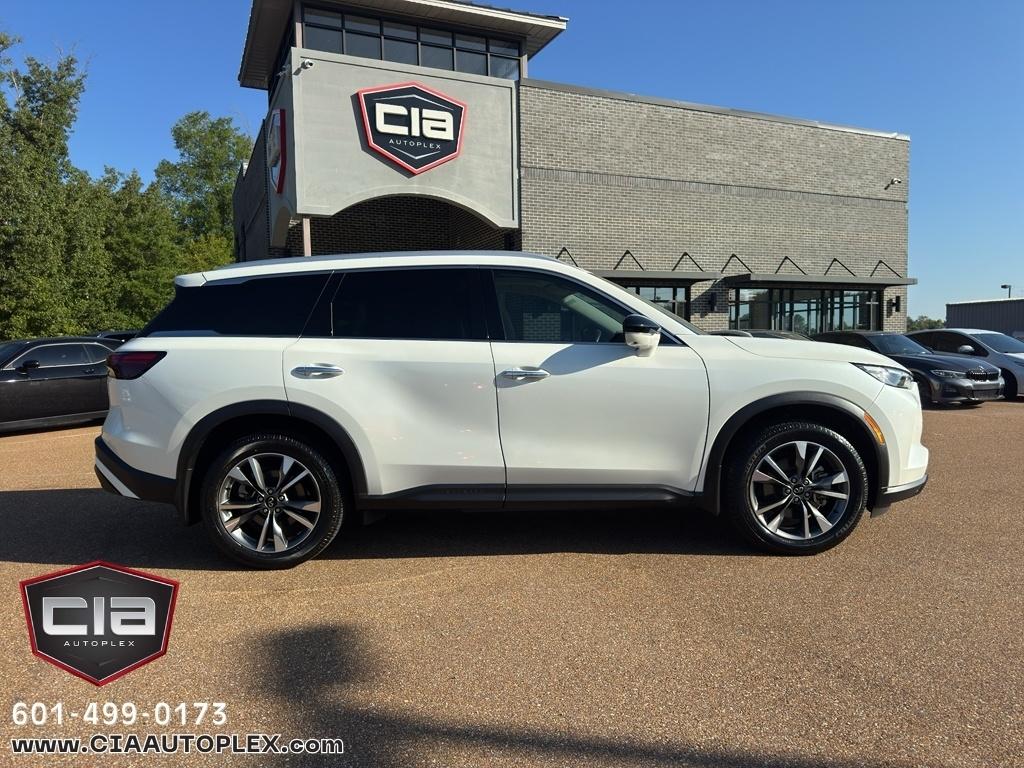Infiniti QX60 LUXE FWD 2023
