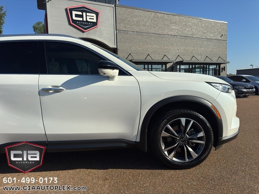 Infiniti QX60 LUXE FWD 2023