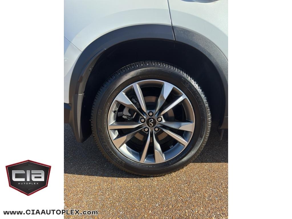 Infiniti QX60 LUXE FWD 2023
