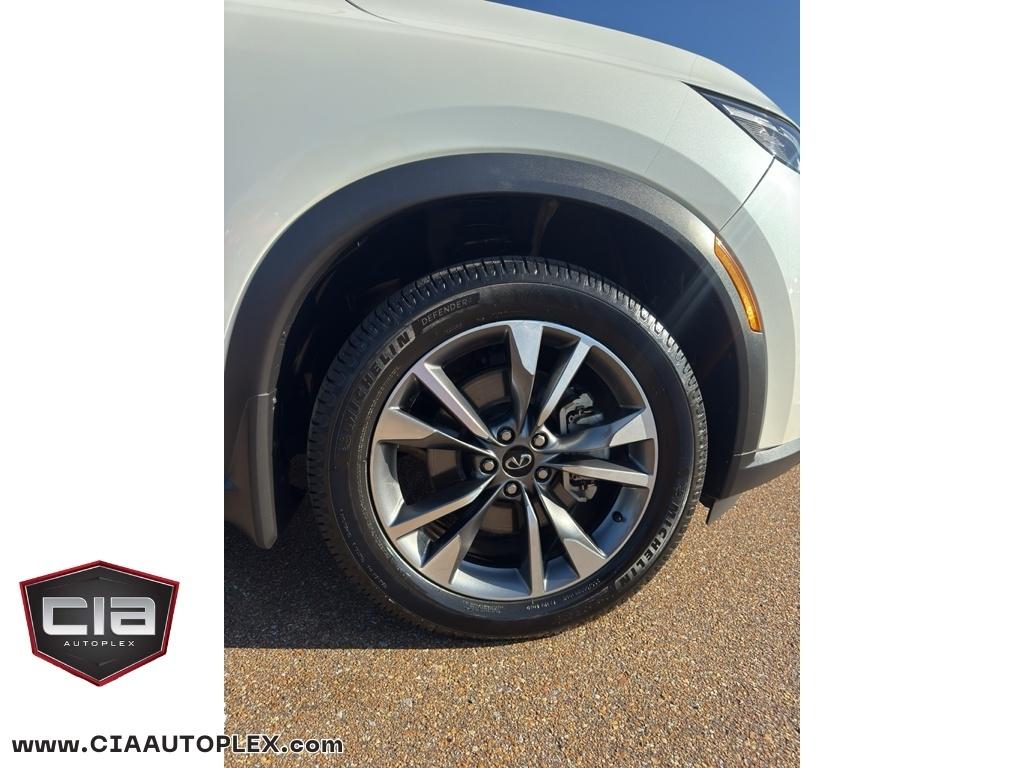 Infiniti QX60 LUXE FWD 2023