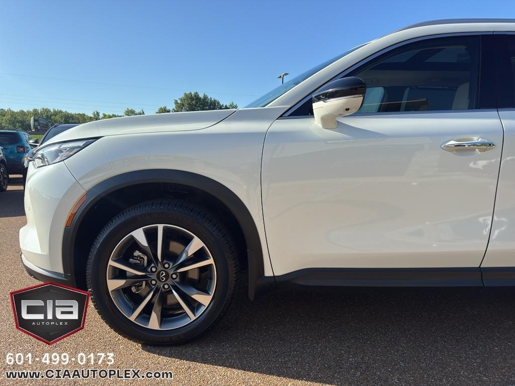 Infiniti QX60 LUXE FWD 2023