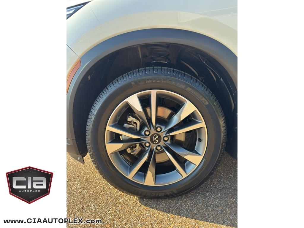 Infiniti QX60 LUXE FWD 2023