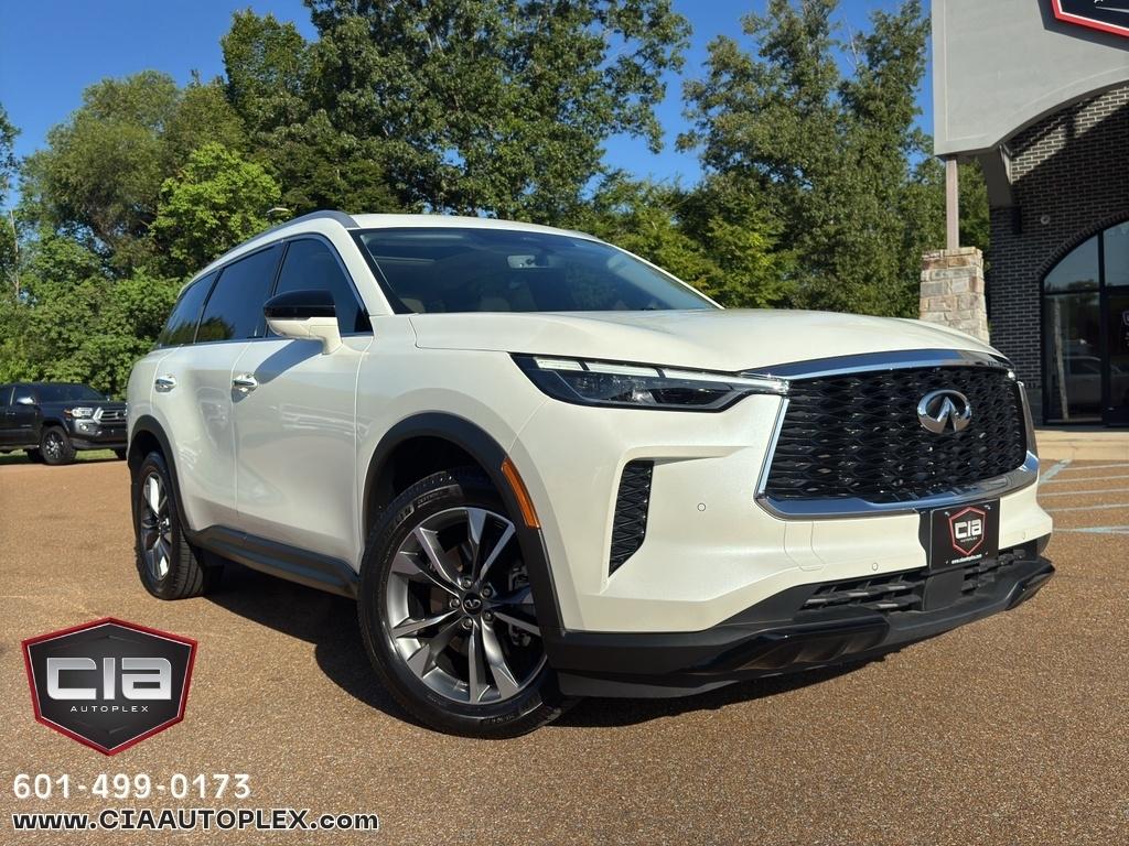 Infiniti QX60 LUXE FWD 2023