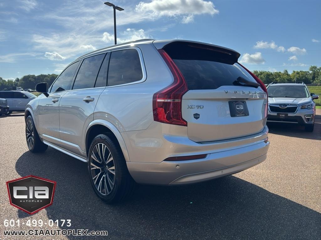 Volvo XC90 T5 FWD Momentum 7P 2022