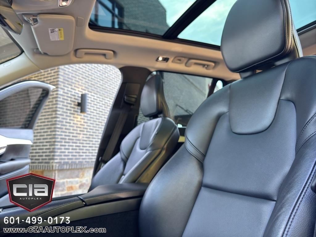 Volvo XC90 T5 FWD Momentum 7P 2022