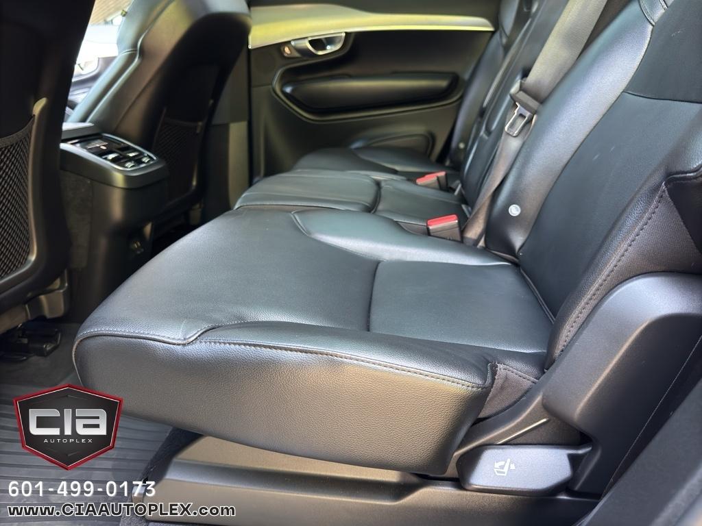 Volvo XC90 T5 FWD Momentum 7P 2022