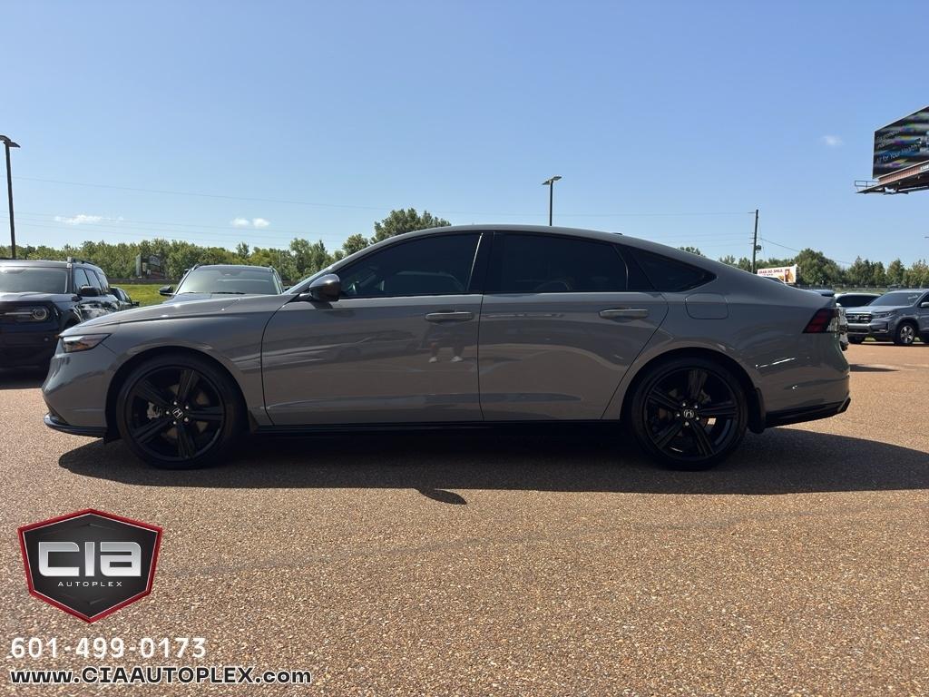 Honda Accord Hybrid Sport-L Sedan 2023