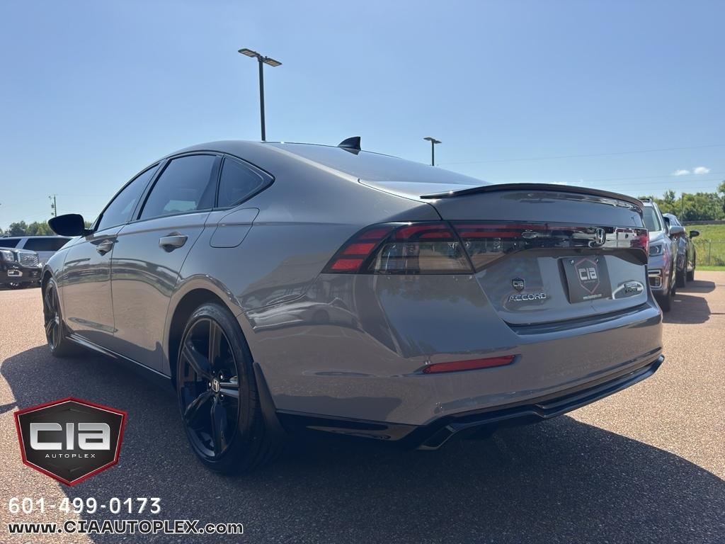 Honda Accord Hybrid Sport-L Sedan 2023