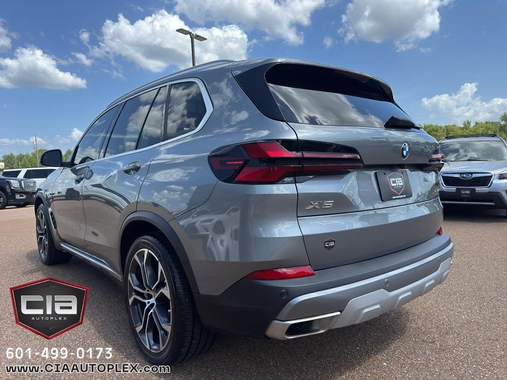 BMW X5 xDrive40i Sports Activity Vehicle 2024