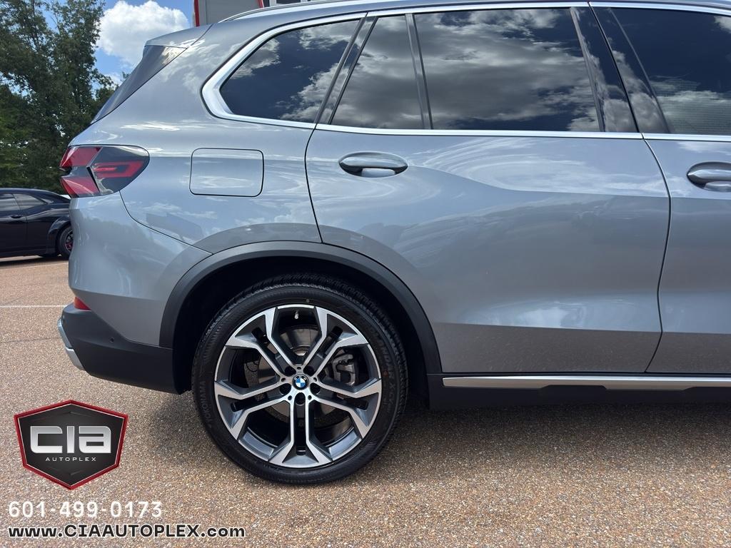 BMW X5 xDrive40i Sports Activity Vehicle 2024
