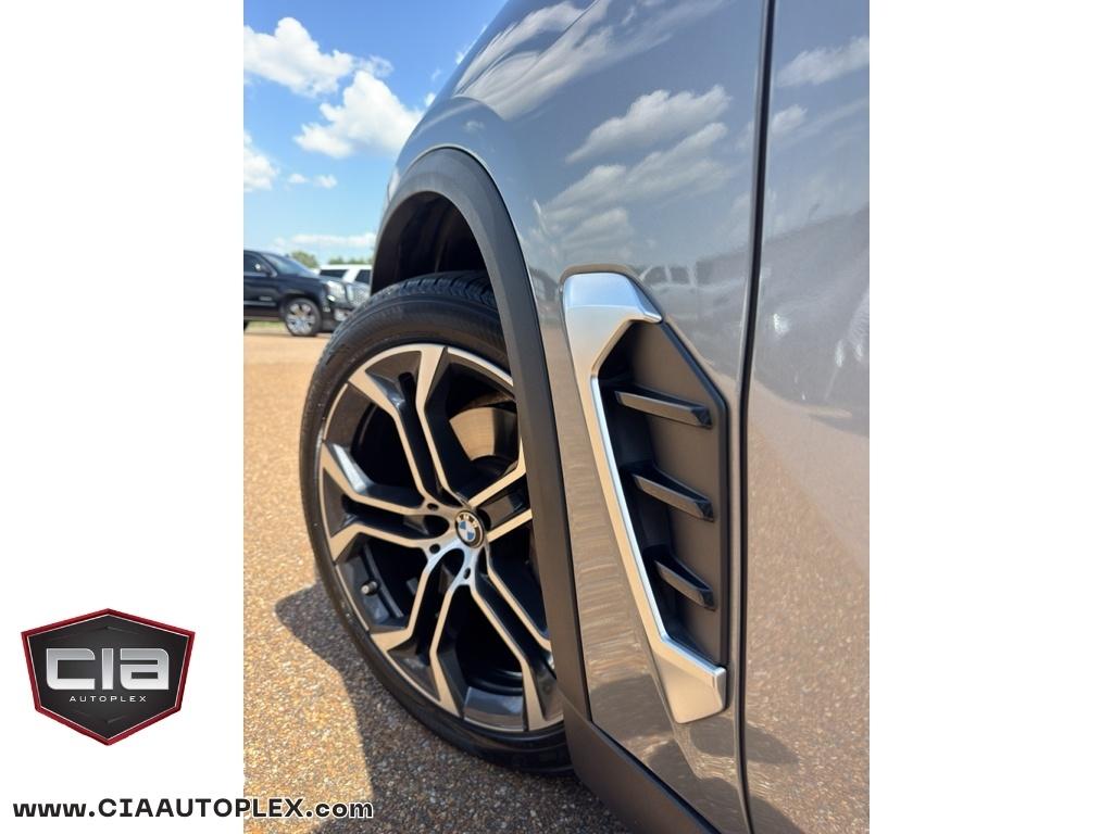 BMW X5 xDrive40i Sports Activity Vehicle 2024