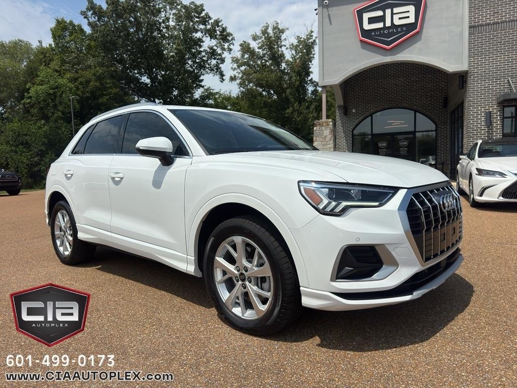 2023 Audi Q3 Premium 40 TFSI quattro