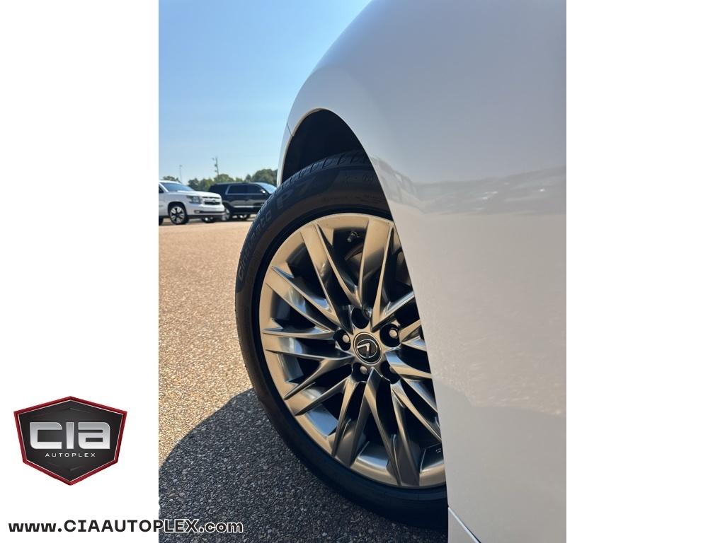 Lexus LS LS 500 RWD 2018