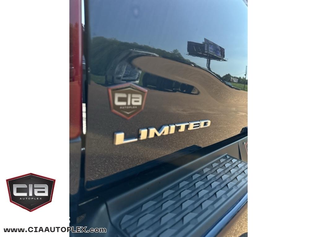 RAM 2500 Limited 4x4 Crew Cab 6'4" Box 2020