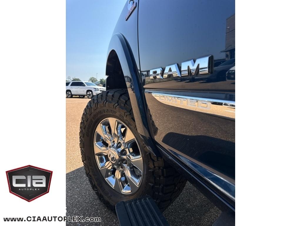 RAM 2500 Limited 4x4 Crew Cab 6'4" Box 2020