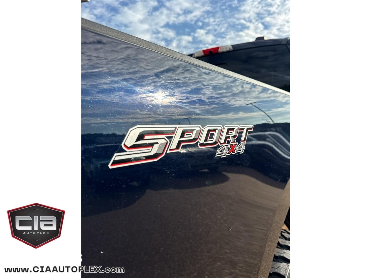 Ford Super Duty F-350 SRW King Ranch 4WD Crew Cab 8' Box 2023