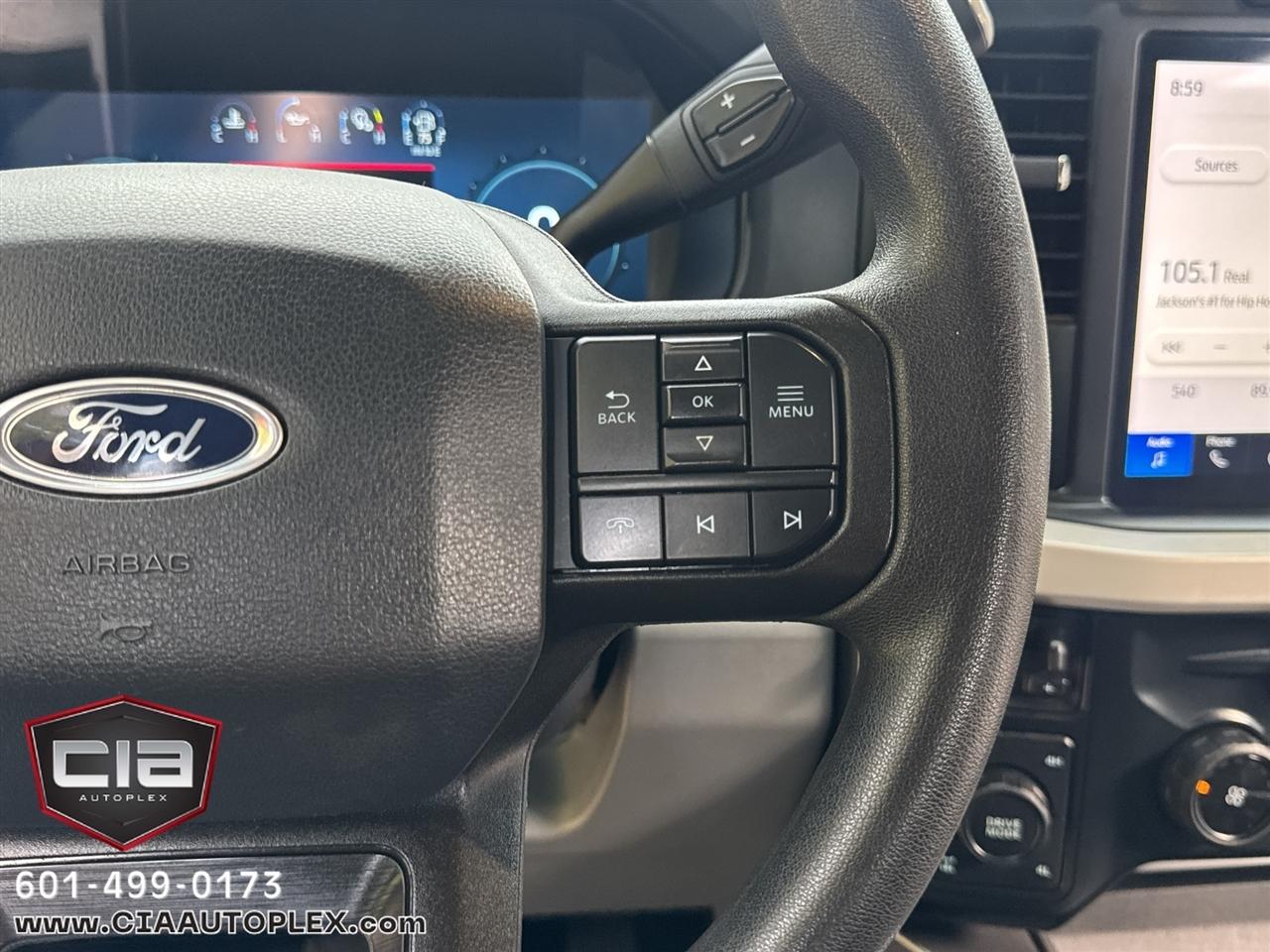 Ford Super Duty F-350 SRW King Ranch 4WD Crew Cab 8' Box 2023