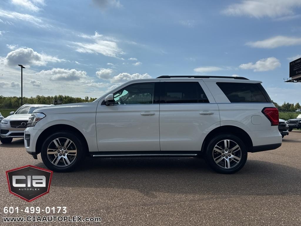 Ford Expedition XLT 4x2 2022