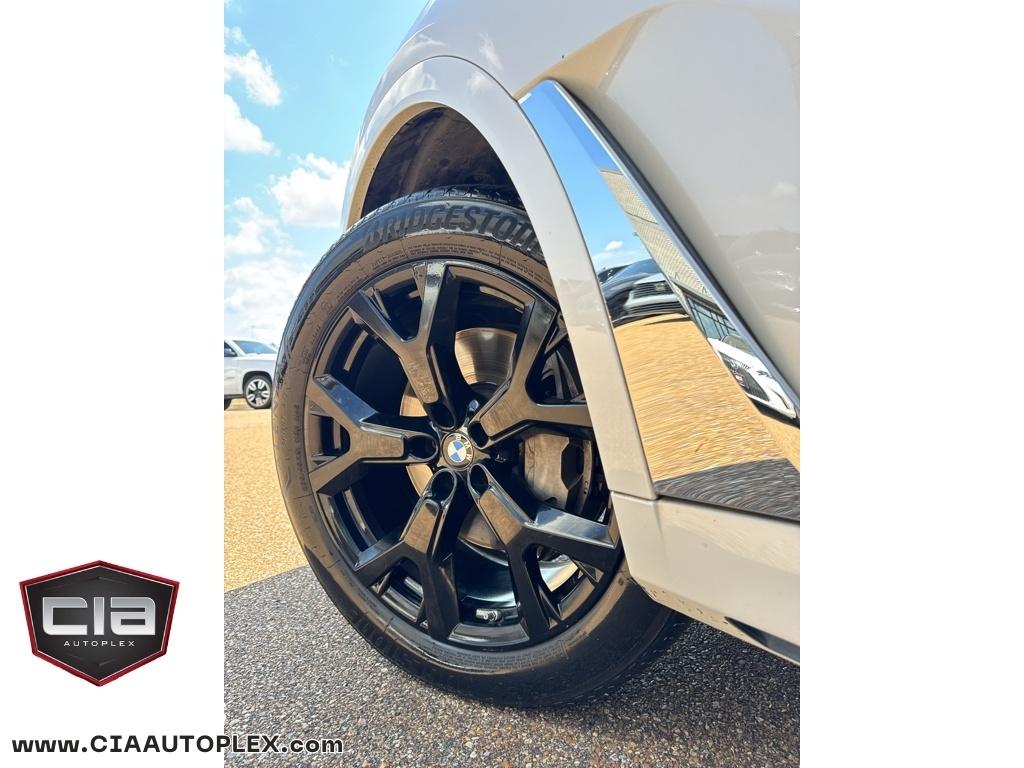 BMW X7 photo 14