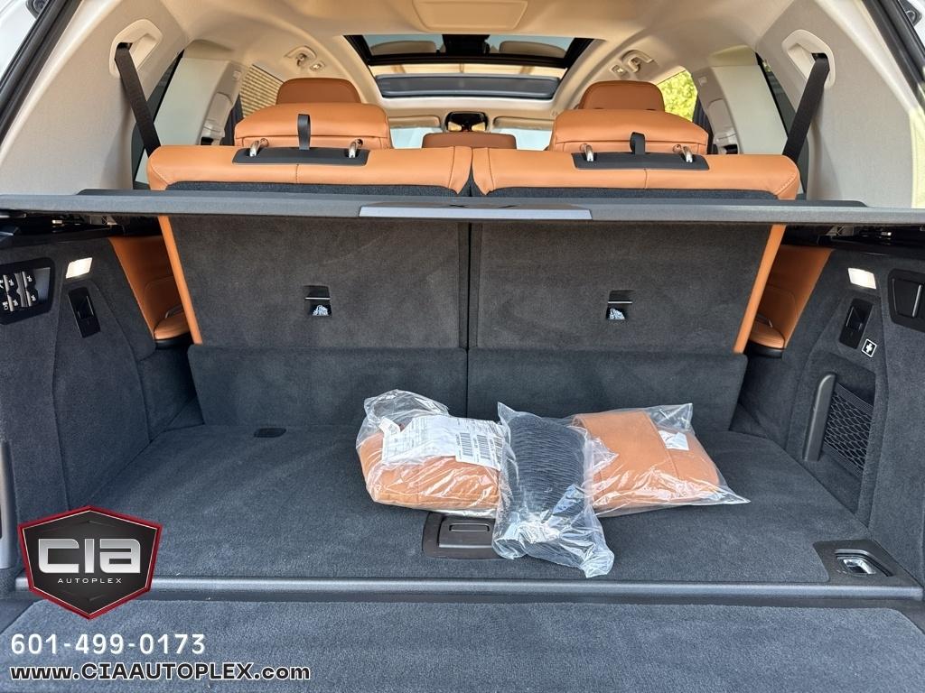 BMW X7 photo 28