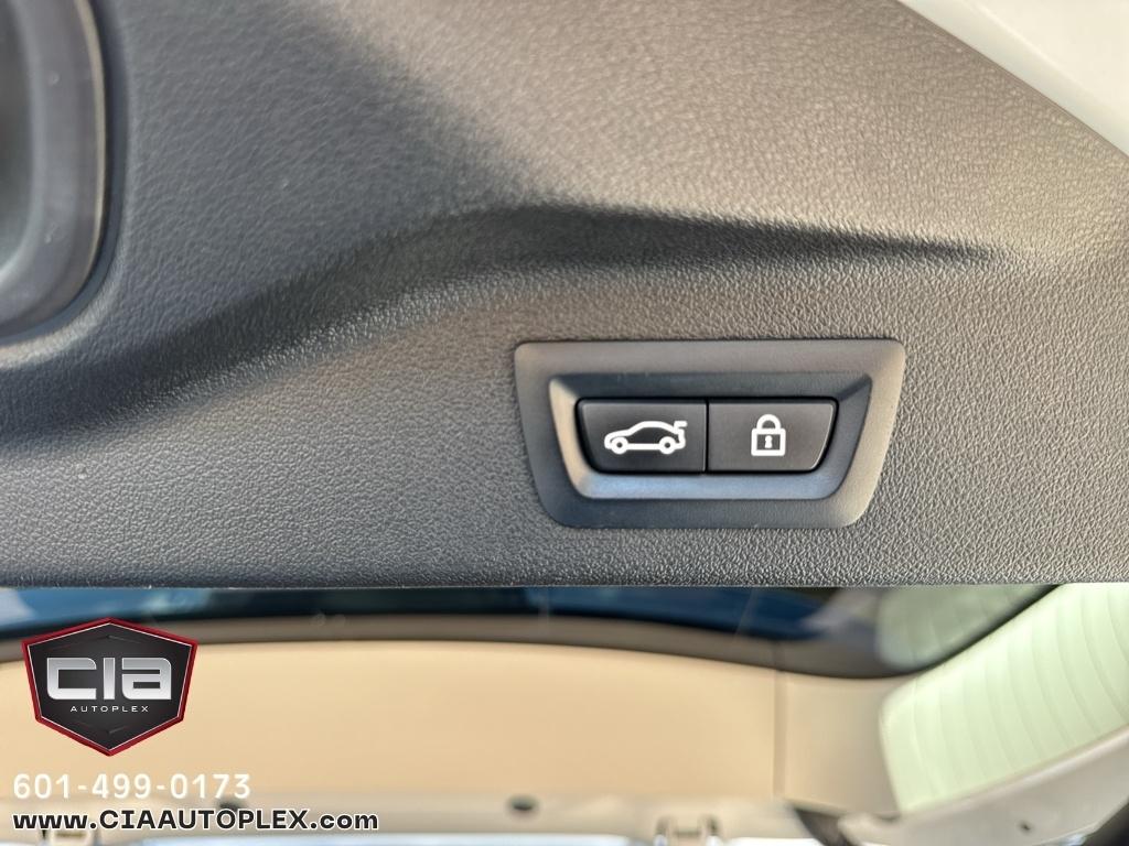 BMW X7 photo 30