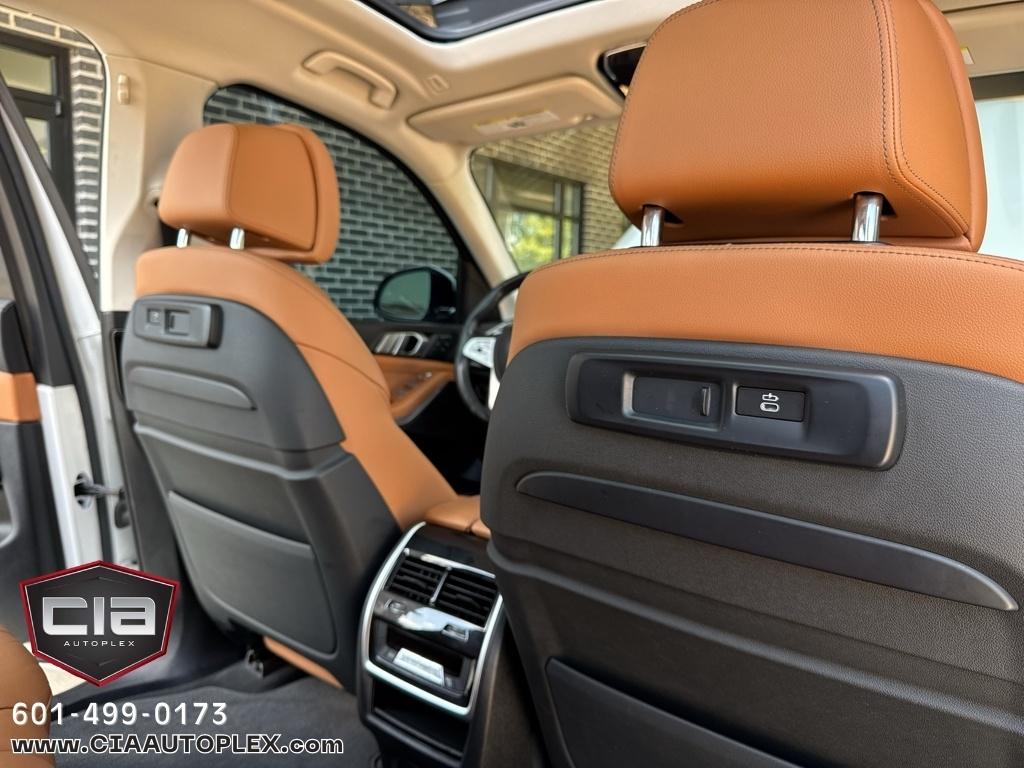 BMW X7 photo 35