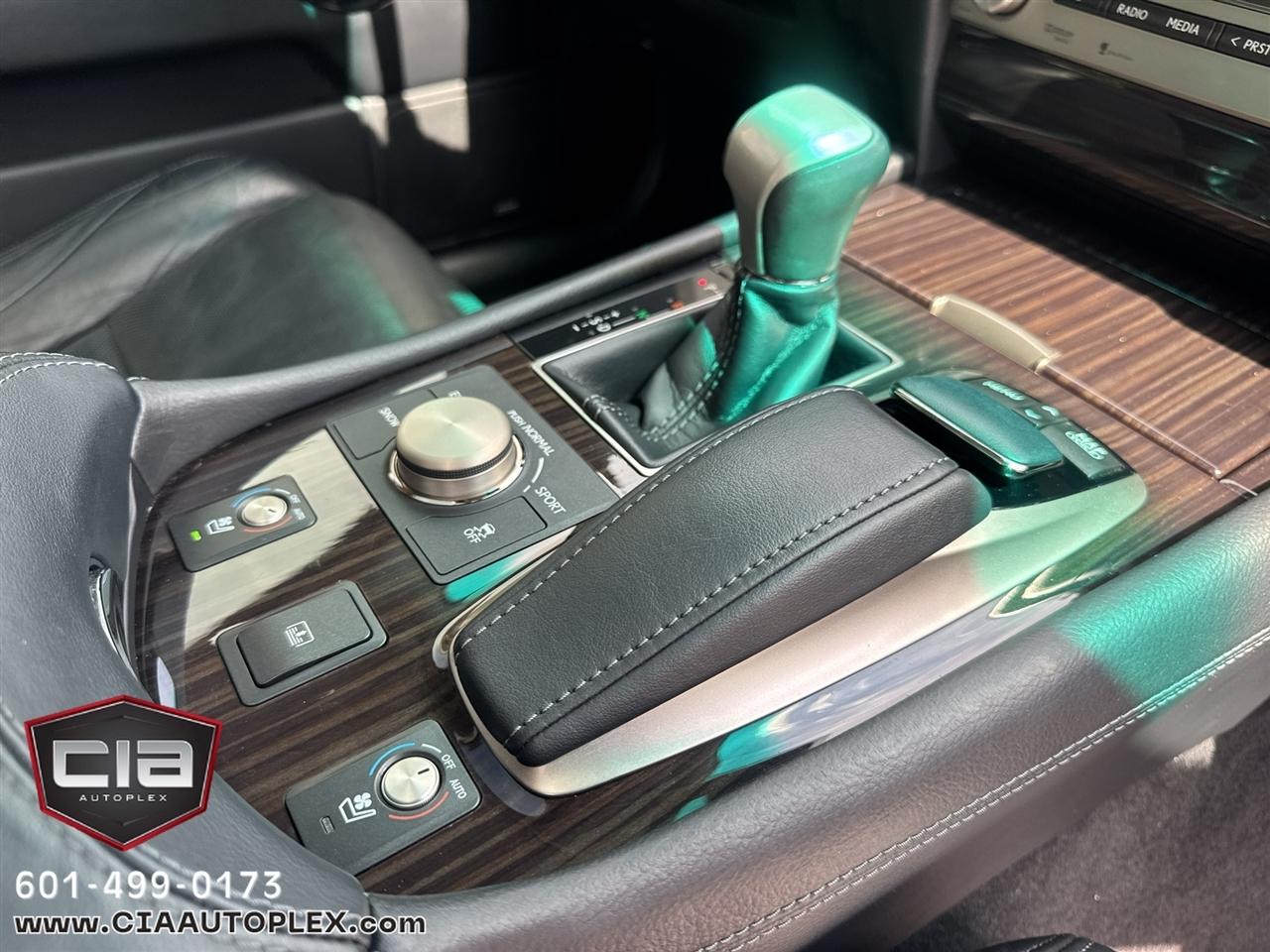 Lexus LS 460 4dr Sdn RWD 2013