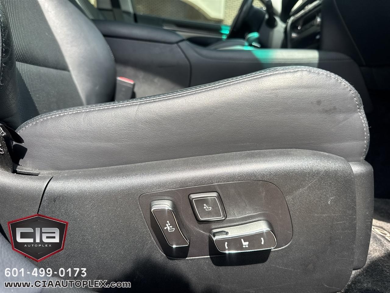 Lexus LS photo 28