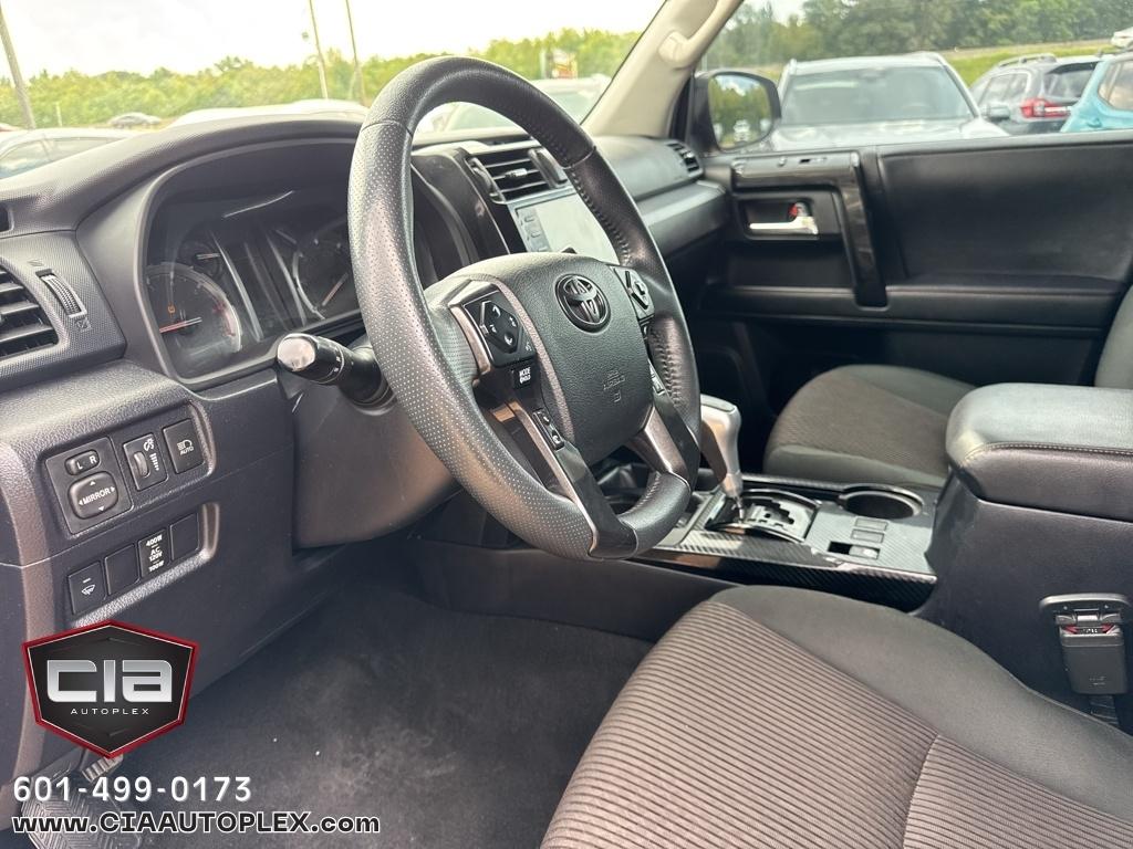 Toyota 4Runner TRD Off Road 4WD (Natl) 2021