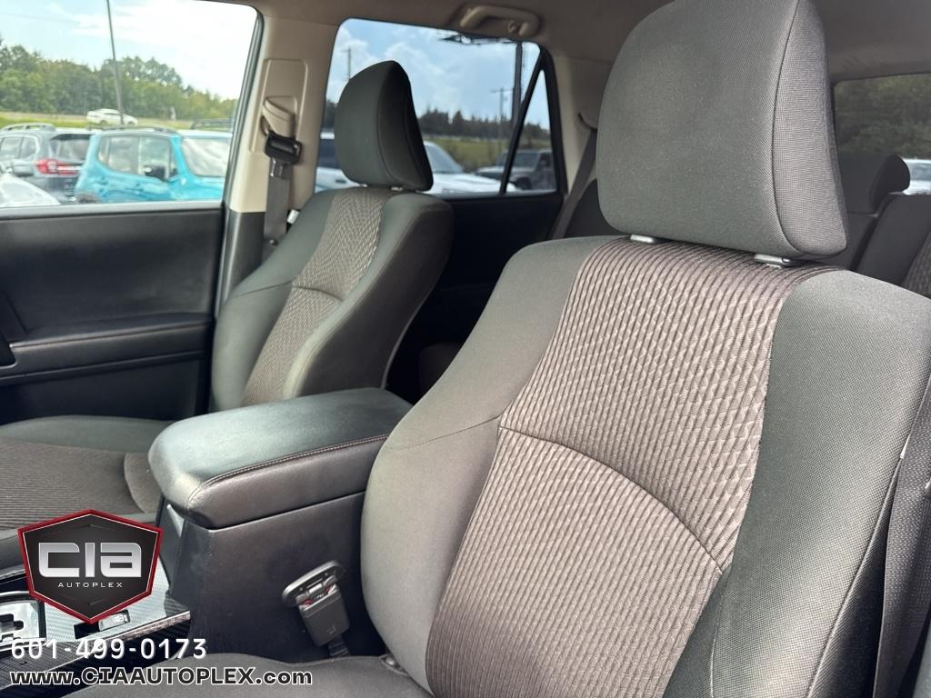 Toyota 4Runner TRD Off Road 4WD (Natl) 2021