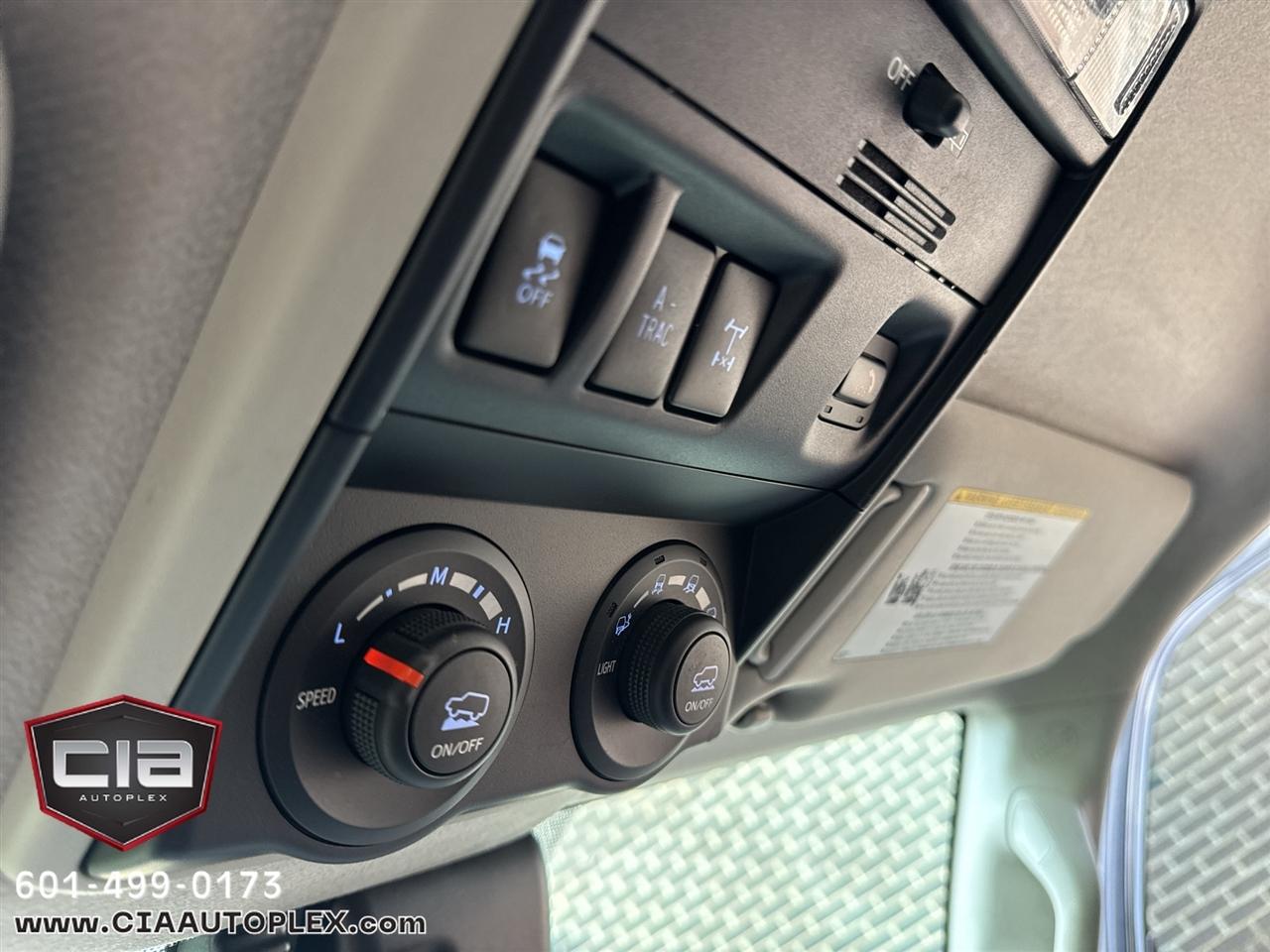 Toyota 4Runner TRD Off Road 4WD (Natl) 2021