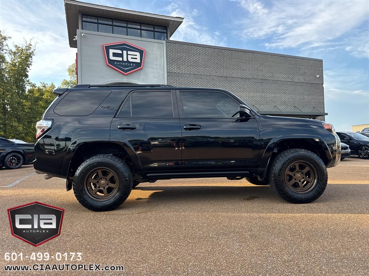 Toyota 4Runner TRD Off Road 4WD (Natl) 2021