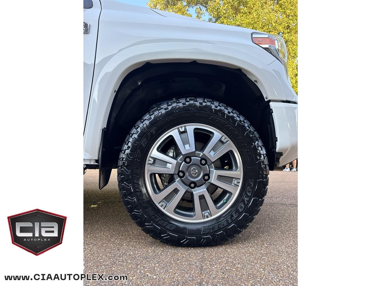 Toyota Tundra 4WD 1794 Edition CrewMax 5.5' Bed 5.7L (Natl) 2020