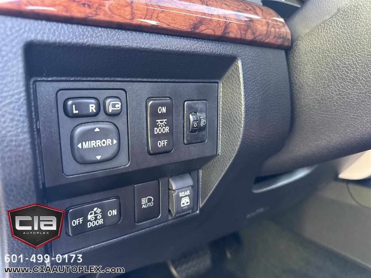 Toyota Tundra 4WD 1794 Edition CrewMax 5.5' Bed 5.7L (Natl) 2020