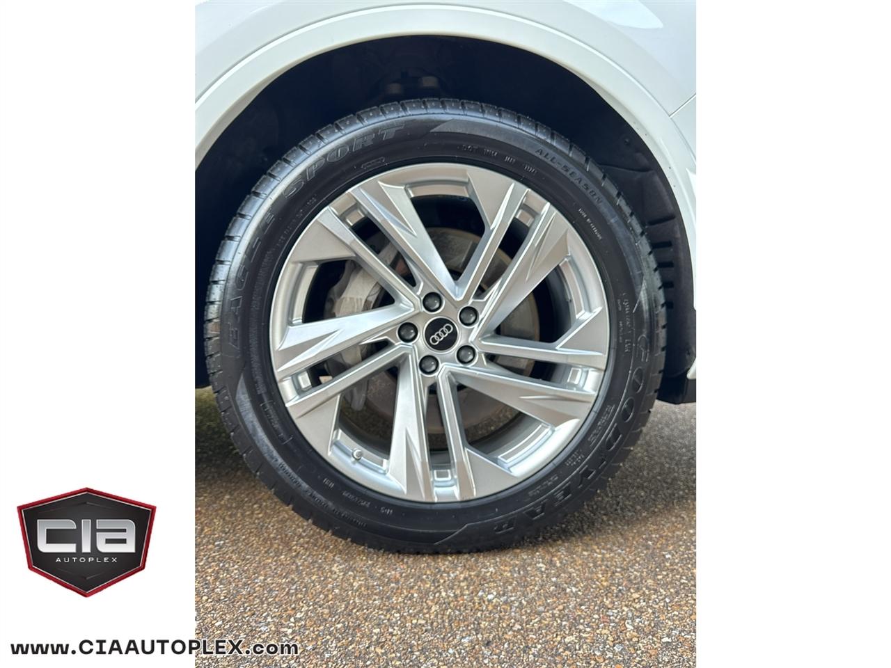Audi Q7 Premium Plus 45 TFSI quattro 2023