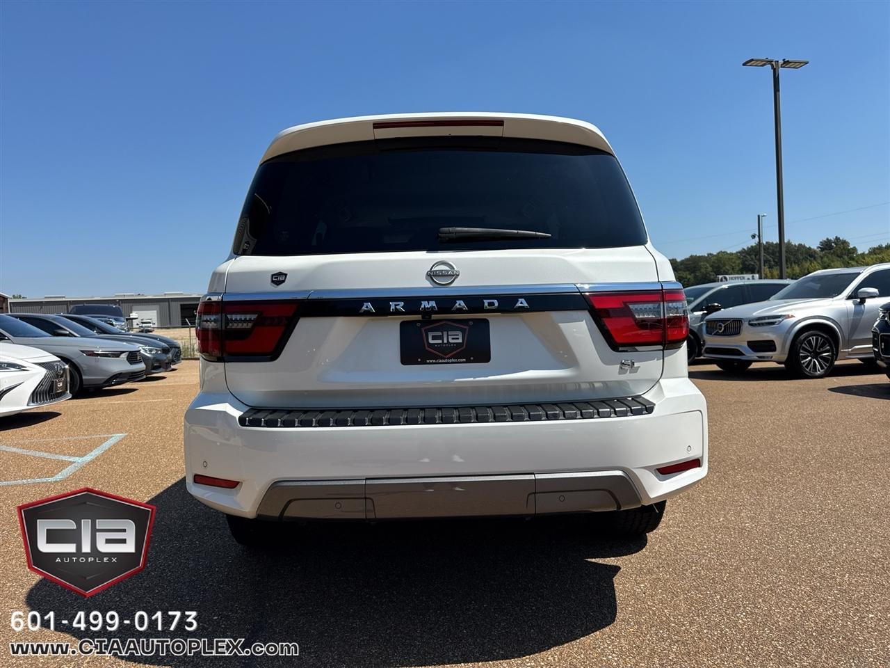 Nissan Armada 4x2 SL 2023