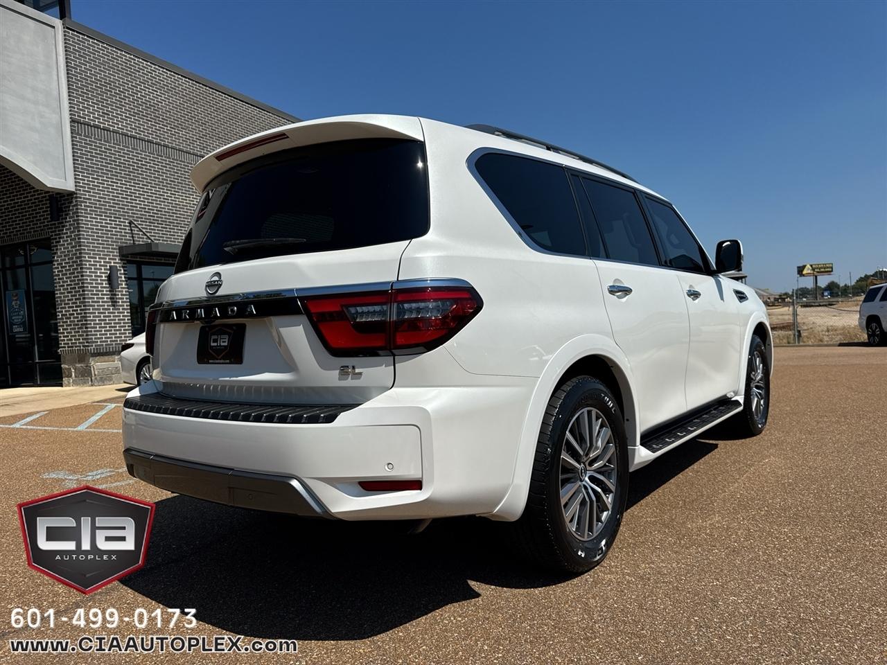Nissan Armada 4x2 SL 2023