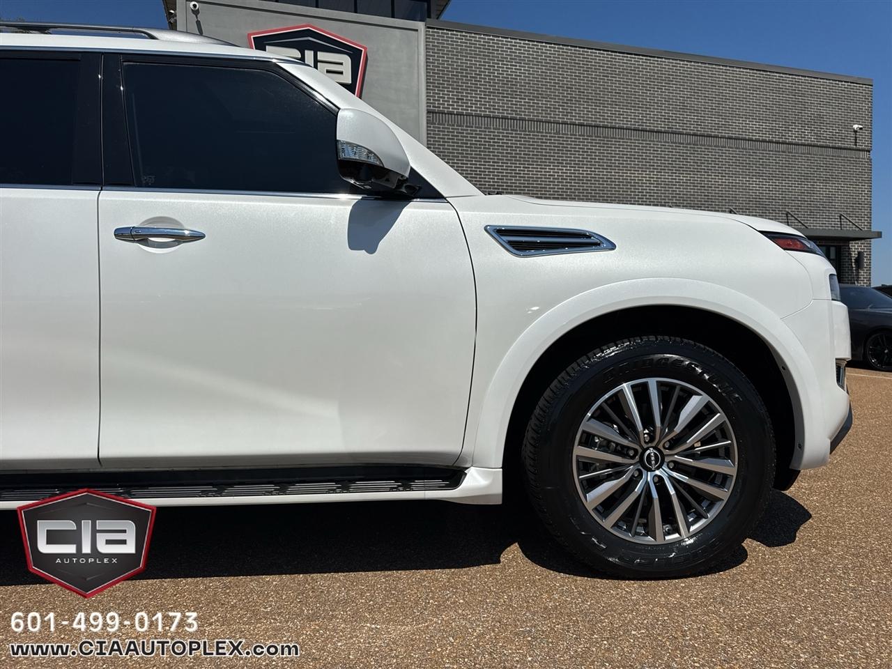 Nissan Armada 4x2 SL 2023