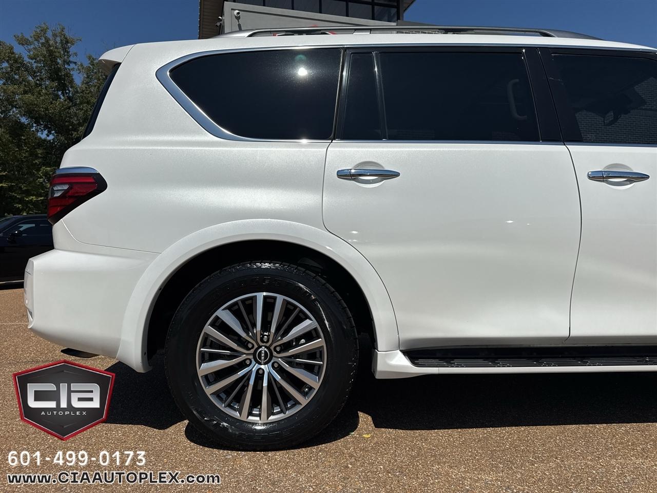 Nissan Armada 4x2 SL 2023