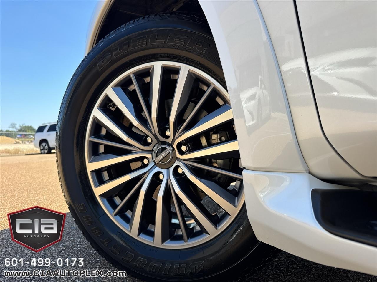 Nissan Armada 4x2 SL 2023