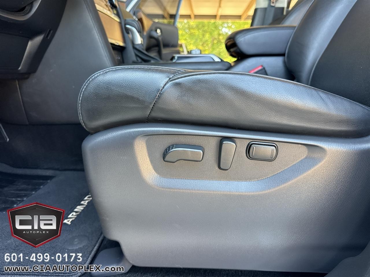 Nissan Armada 4x2 SL 2023